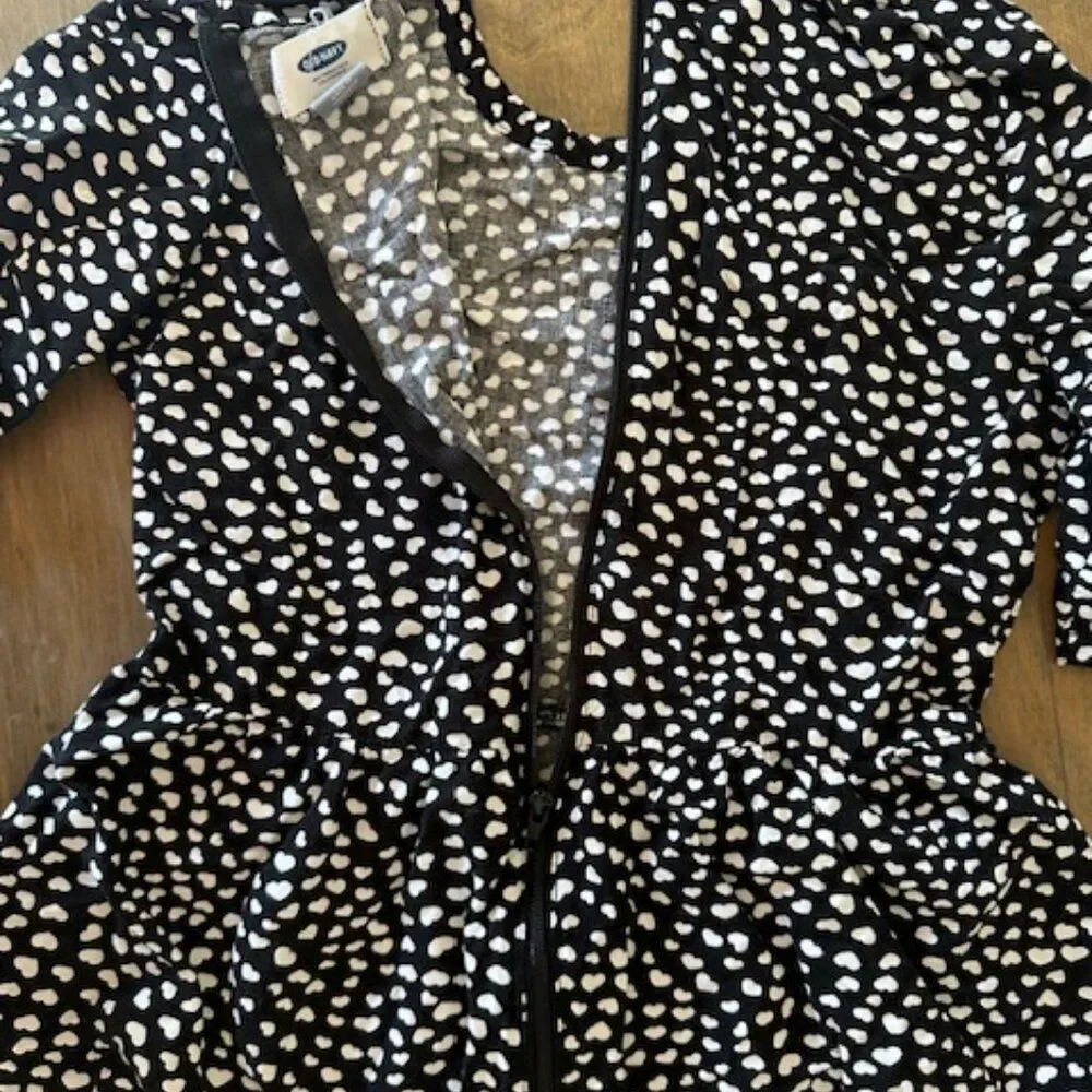 Black & White Heart Peplum Top 8436 Medium Size 8 (girls)